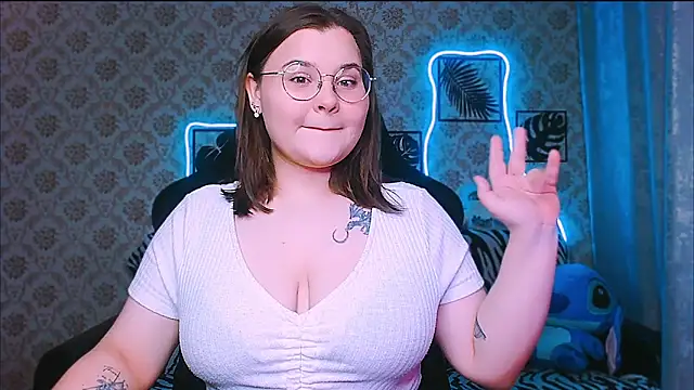 Snapshot of InLoveWithLife26 chatting on November 25, 2025, 8:36 am InLoveWithLife26 online show from November 25, 2025, 8:36 am