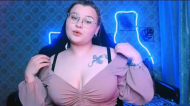 InLoveWithLife26 online show from April 29, 2026, 7:20 pm