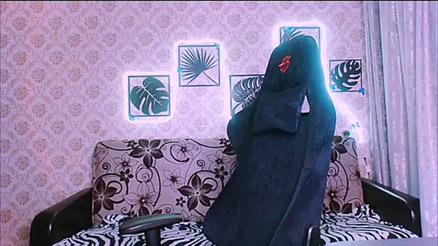 Snapshot of InLoveWithLife26 chatting on June 28, 2026, 5:19 pm InLoveWithLife26 online show from June 28, 2026, 5:19 pm