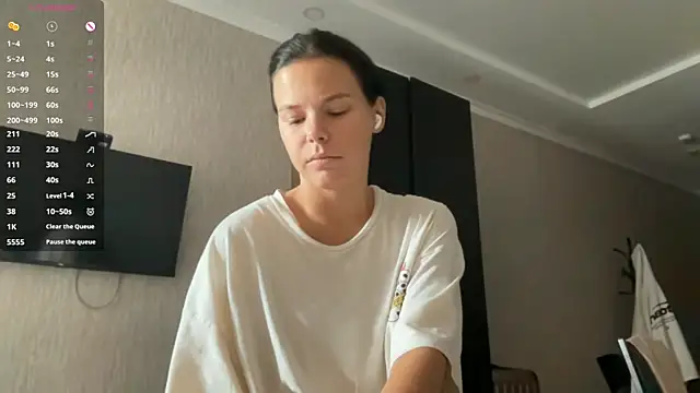 MaydaCornwall online show from September 11, 2025, 5:18 am