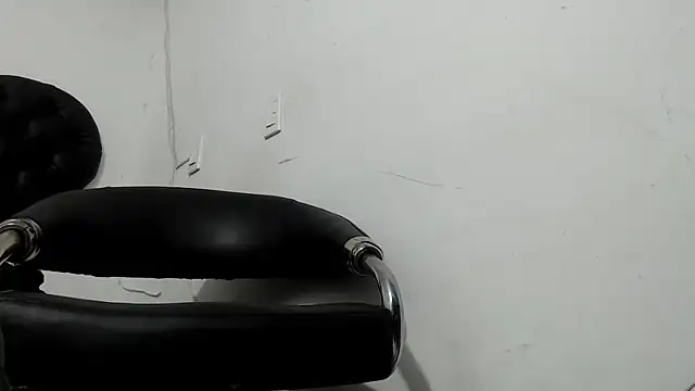 Snapshot of ElCaballeroNegro24 chatting on June 10, 2026, 1:17 am ElCaballeroNegro24 online show from June 10, 2026, 1:17 am