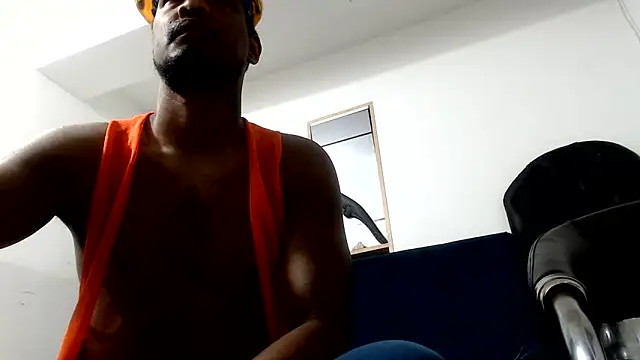 Snapshot of ElCaballeroNegro24 chatting on June 14, 2026, 10:01 pm ElCaballeroNegro24 online show from June 14, 2026, 10:01 pm