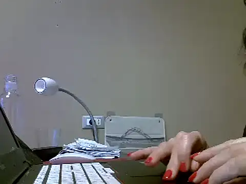 ITALIANASISIXX online show from January 28, 2025, 9:08 am