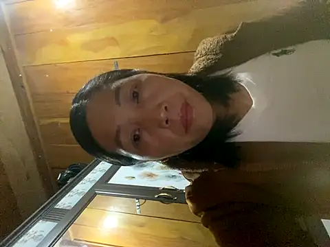 Snapshot of Lai005 chatting on September 29, 2025, 1:22 am Lai005 online show from September 29, 2025, 1:22 am