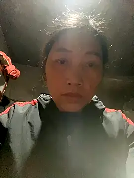 Snapshot of Lai005 chatting on October 23, 2025, 11:03 pm Lai005 online show from October 23, 2025, 11:03 pm