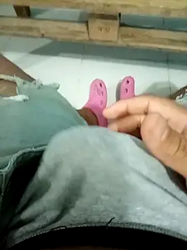 Snapshot of MasterVrgaagrande chatting on March 31, 2026, 2:24 am MasterVrgaagrande online show from March 31, 2026, 2:24 am