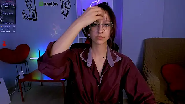 Snapshot of lau_ra_queen chatting on November 28, 2025, 1:30 am lau ra queen online show from November 28, 2025, 1:30 am