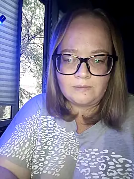 Snapshot of LillyWilly chatting on October 1, 2025, 9:48 am LillyWilly online show from October 1, 2025, 9:48 am