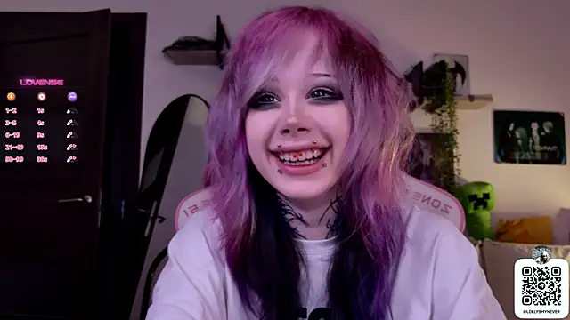 Snapshot of Lollyshy chatting on September 19, 2025, 11:55 am Lollyshy online show from September 19, 2025, 11:55 am