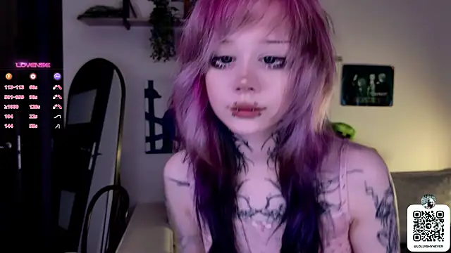 Snapshot of Lollyshy chatting on September 23, 2025, 10:51 am Lollyshy online show from September 23, 2025, 10:51 am