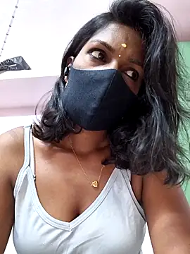Snapshot of Honey_rosetamil chatting on May 6, 2026, 12:41 am Honey rosetamil online show from May 6, 2026, 12:41 am
