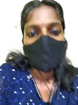 Snapshot of Honey_rosetamil chatting on May 15, 2026, 6:48 pm Honey rosetamil online show from May 15, 2026, 6:48 pm