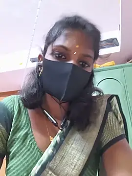 Snapshot of Honey_rosetamil chatting on May 17, 2026, 5:53 pm Honey rosetamil online show from May 17, 2026, 5:53 pm