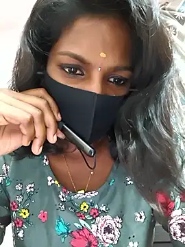 Snapshot of Honey_rosetamil chatting on May 20, 2026, 2:23 pm Honey rosetamil online show from May 20, 2026, 2:23 pm