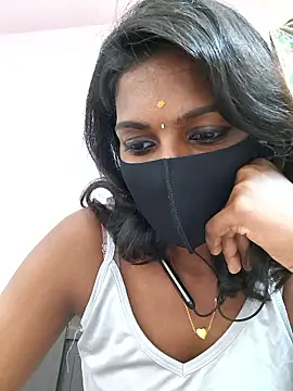 Snapshot of Honey_rosetamil chatting on May 21, 2026, 10:00 am Honey rosetamil online show from May 21, 2026, 10:00 am