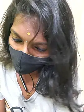 Snapshot of Honey_rosetamil chatting on May 23, 2026, 7:51 pm Honey rosetamil online show from May 23, 2026, 7:51 pm