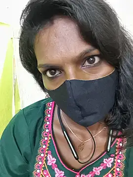 Snapshot of Honey_rosetamil chatting on June 11, 2026, 1:38 am Honey rosetamil online show from June 11, 2026, 1:38 am