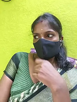 Snapshot of Honey_rosetamil chatting on June 12, 2026, 7:29 am Honey rosetamil online show from June 12, 2026, 7:29 am