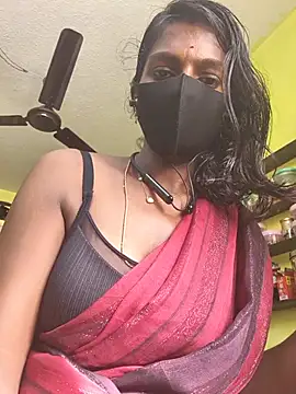 Snapshot of Honey_rosetamil chatting on June 23, 2026, 2:53 am Honey rosetamil online show from June 23, 2026, 2:53 am