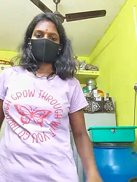 Snapshot of Honey_rosetamil chatting on June 24, 2026, 3:05 am Honey rosetamil online show from June 24, 2026, 3:05 am