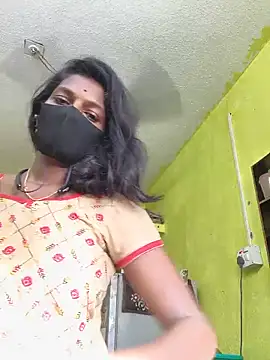 Snapshot of Honey_rosetamil chatting on July 2, 2026, 2:44 am Honey rosetamil online show from July 2, 2026, 2:44 am