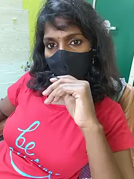 Snapshot of Honey_rosetamil chatting on July 8, 2026, 6:29 am Honey rosetamil online show from July 8, 2026, 6:29 am