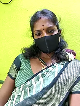 Snapshot of Honey_rosetamil chatting on July 10, 2026, 7:34 am Honey rosetamil online show from July 10, 2026, 7:34 am