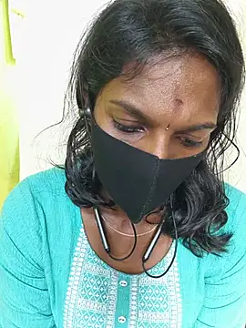 Snapshot of Honey_rosetamil chatting on July 14, 2026, 2:27 am Honey rosetamil online show from July 14, 2026, 2:27 am
