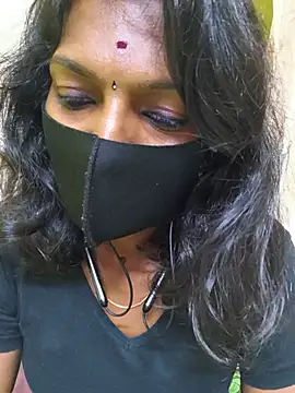 Snapshot of Honey_rosetamil chatting on July 15, 2026, 10:15 pm Honey rosetamil online show from July 15, 2026, 10:15 pm
