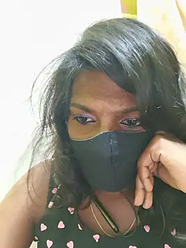 Snapshot of Honey_rosetamil chatting on July 16, 2026, 5:41 pm Honey rosetamil online show from July 16, 2026, 5:41 pm
