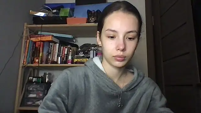 Yuna5343 online show from December 19, 2025, 8:38 pm