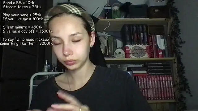 Yuna5343 online show from July 28, 2026, 8:01 pm