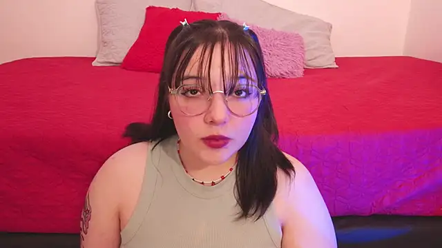 Snapshot of Gaby99_ chatting on October 5, 2025, 7:28 am Gaby99 online show from October 5, 2025, 7:28 am