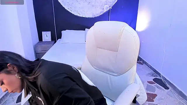 Snapshot of ShaniaDaniels chatting on September 24, 2025, 9:29 pm ShaniaDaniels online show from September 24, 2025, 9:29 pm