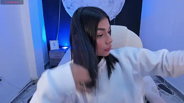 Snapshot of ShaniaDaniels chatting on October 11, 2025, 9:13 pm ShaniaDaniels online show from October 11, 2025, 9:13 pm