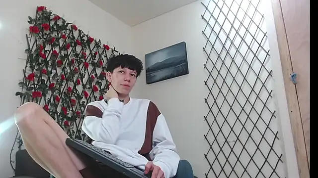 LiamBrown09 online show from May 27, 2026, 8:39 pm