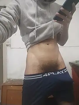 Snapshot of ColouredPapi chatting on August 4, 2026, 2:37 am ColouredPapi online show from August 4, 2026, 2:37 am