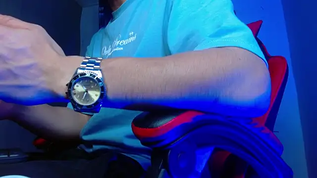 alexgiraldo   online show from May 7, 2026, 1:44 am