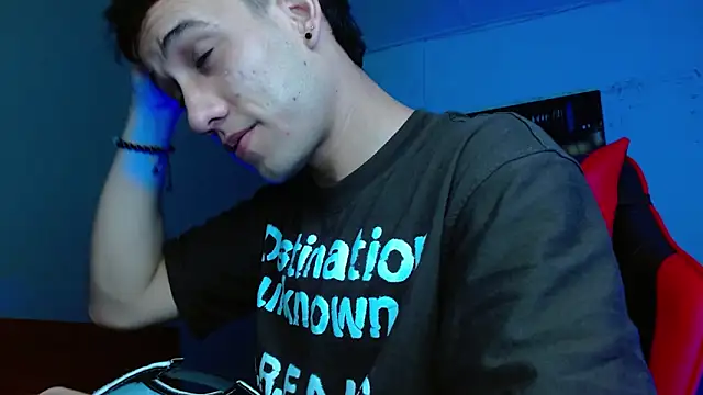 alexgiraldo   online show from June 13, 2026, 1:20 pm