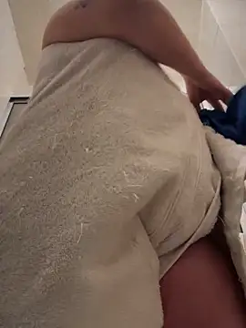 karobaby  online show from December 17, 2025, 7:42 pm