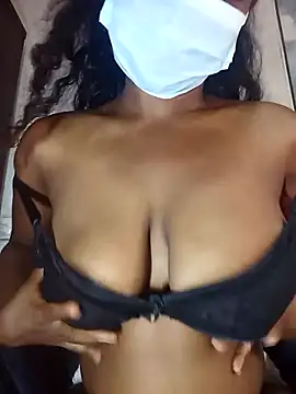 Snapshot of MickMicky chatting on October 15, 2025, 3:28 am MickMicky online show from October 15, 2025, 3:28 am