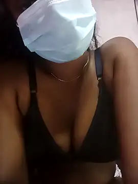 Snapshot of MickMicky chatting on October 22, 2025, 4:46 am MickMicky online show from October 22, 2025, 4:46 am