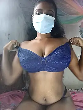 Snapshot of MickMicky chatting on November 1, 2025, 4:36 am MickMicky online show from November 1, 2025, 4:36 am