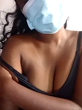 Snapshot of MickMicky chatting on March 18, 2026, 3:31 am MickMicky online show from March 18, 2026, 3:31 am