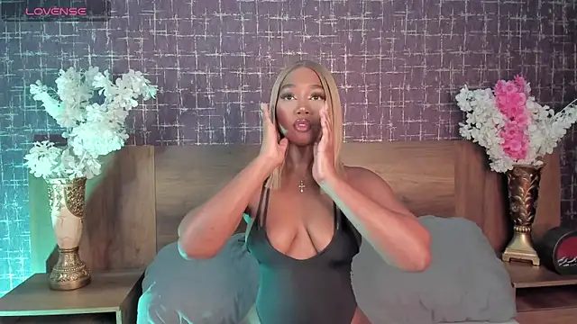 Snapshot of alisonn_moon chatting on November 27, 2025, 8:22 pm alisonn moon online show from November 27, 2025, 8:22 pm