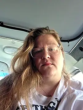 Love86Emily online show from May 5, 2026, 1:19 pm
