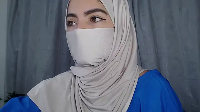 Snapshot of jade_nassar chatting on July 1, 2026, 1:07 am jade nassar online show from July 1, 2026, 1:07 am