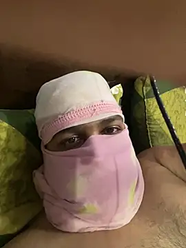 sumi998 online show from November 19, 2025, 7:25 pm