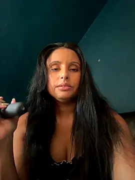 Snapshot of Angelaarayexx chatting on September 25, 2025, 10:52 am Angelaarayexx online show from September 25, 2025, 10:52 am