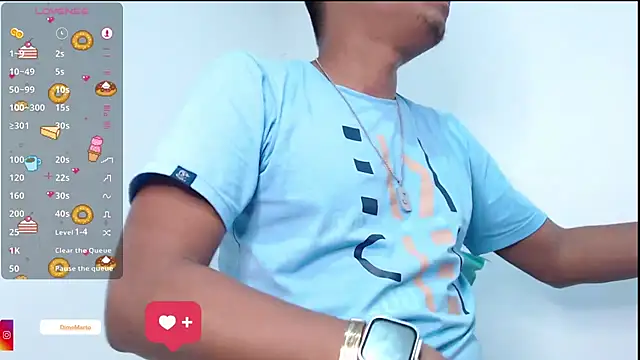 Snapshot of mike_black_22 chatting on September 19, 2025, 2:40 pm mike black 22 online show from September 19, 2025, 2:40 pm